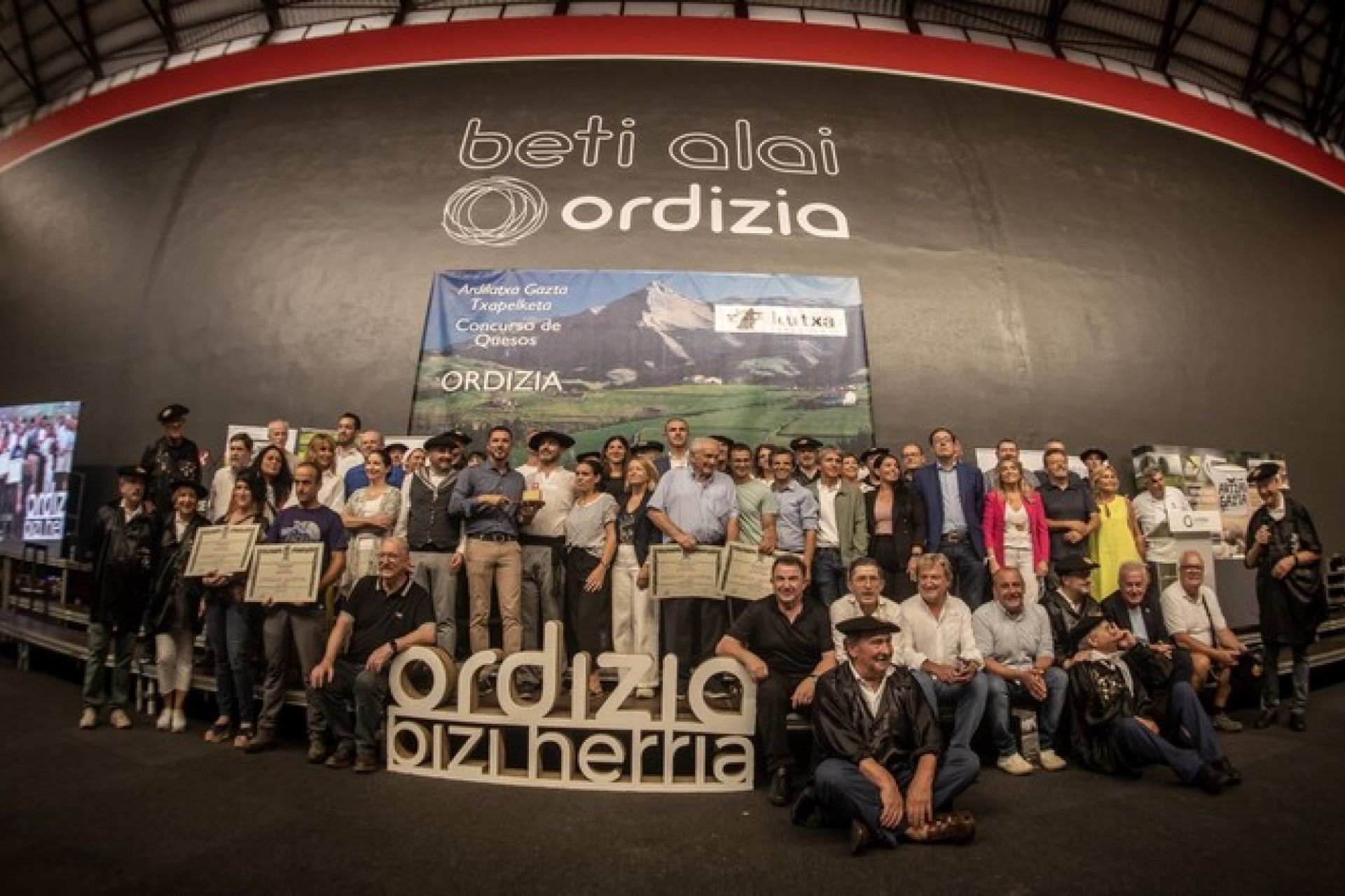 Ondarre se lleva la txapela y el Trofeo Kutxa de Oro